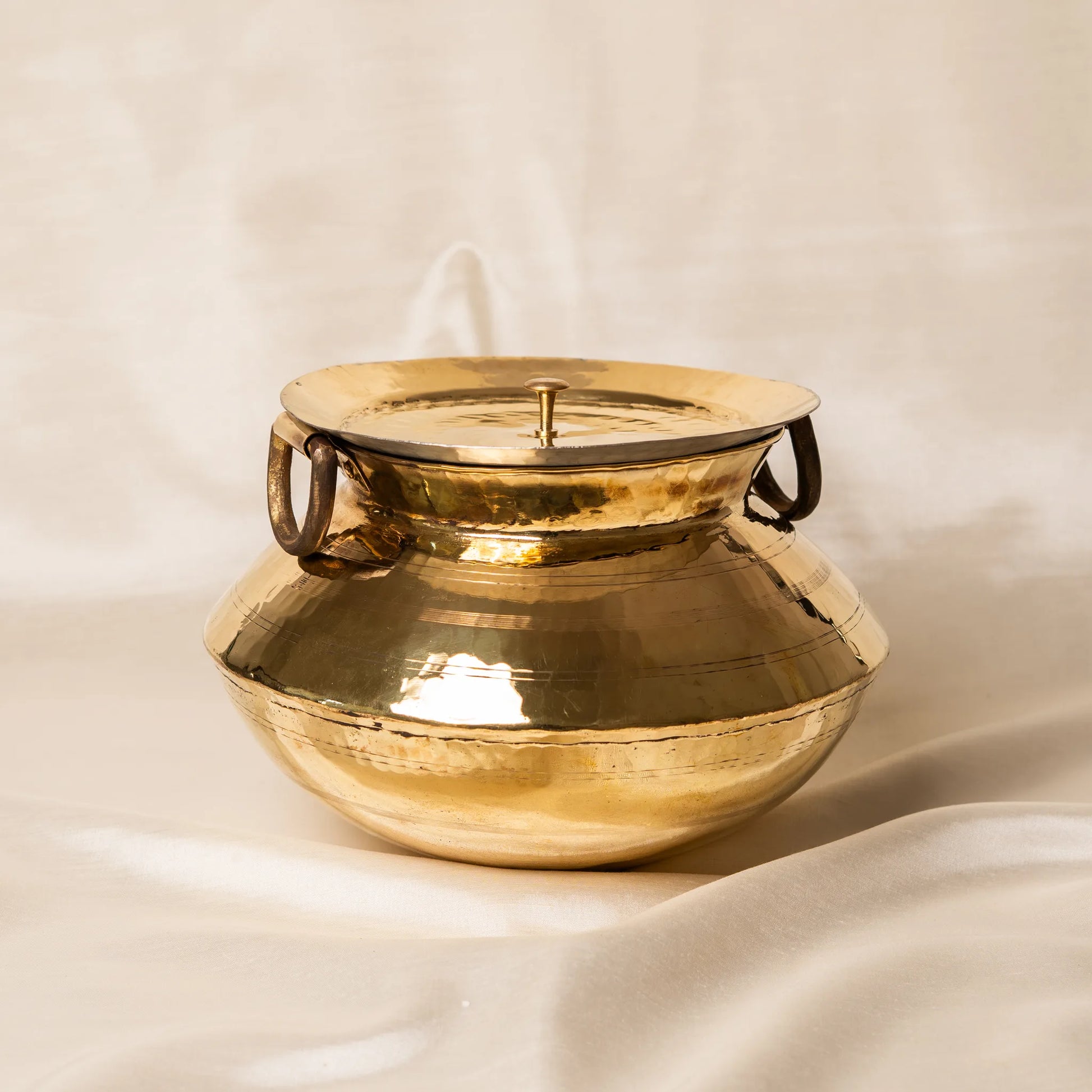 Kansawala brass biryani handi for cooking